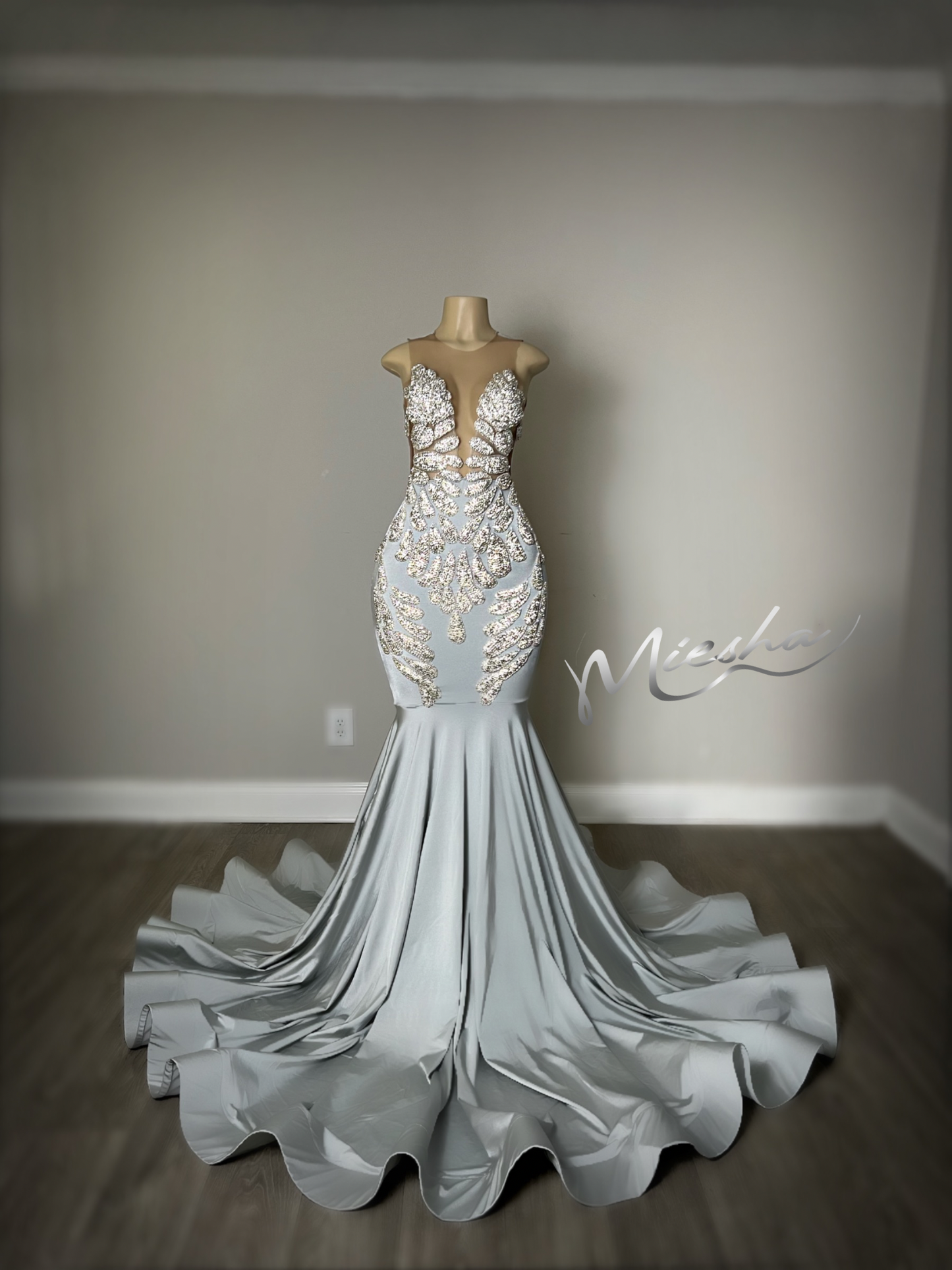 Jaccara Gown