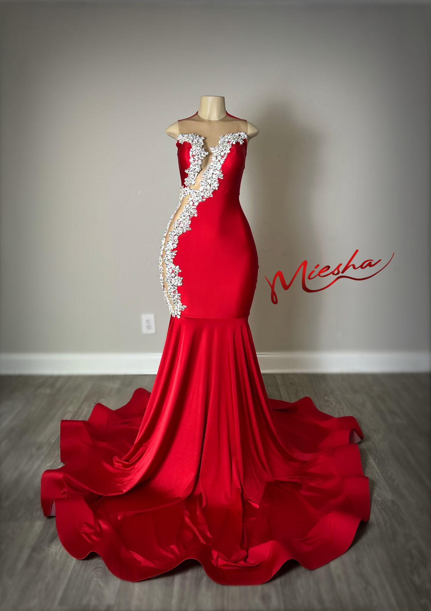 Nariah Gown